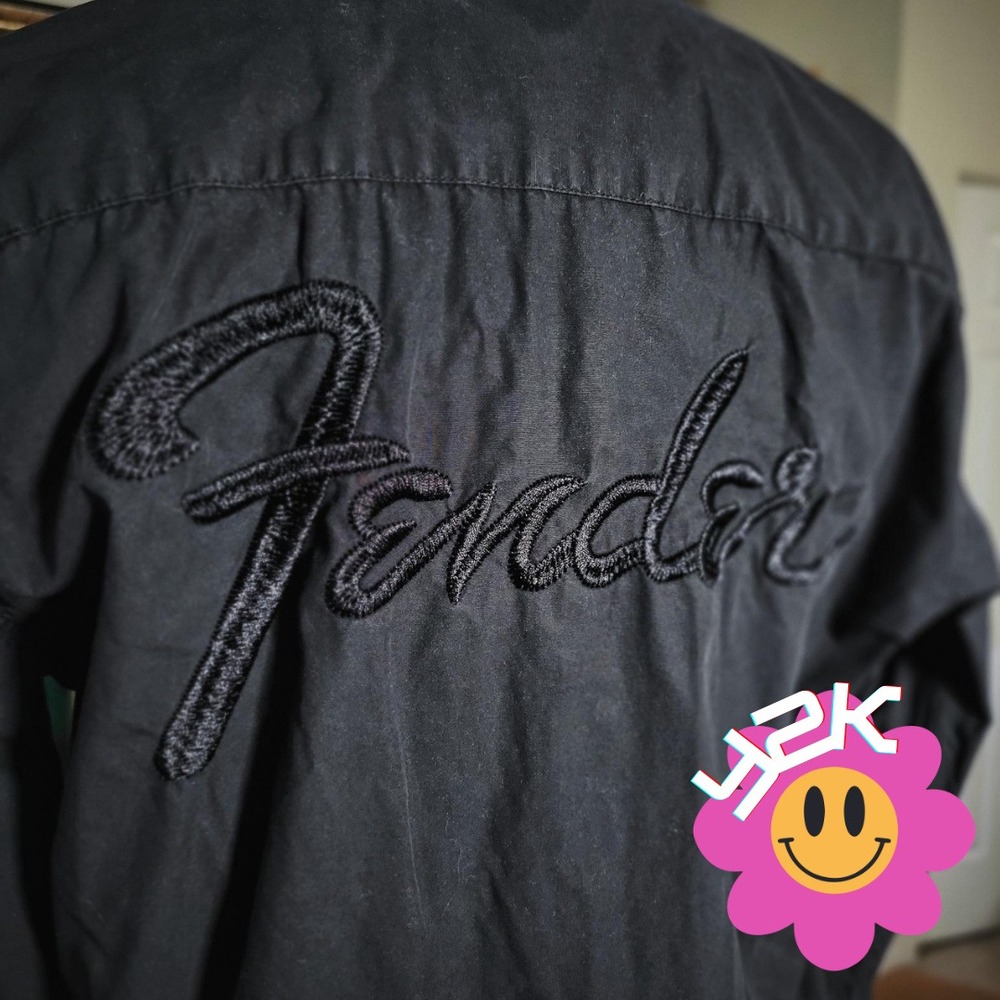 Vintage Y2K Fender Black Button Up Shirt‎ Long Sleeve Embroidered Logo Guitar M